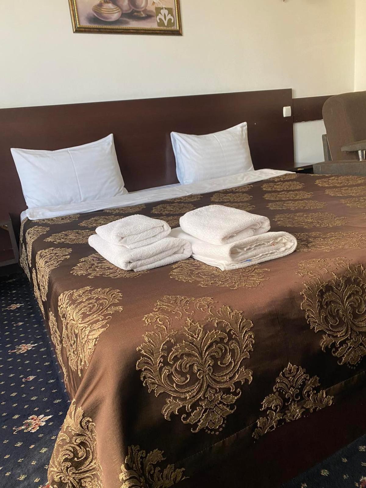 Faraon Hotel Ivano-Frankivsk Eksteriør bilde